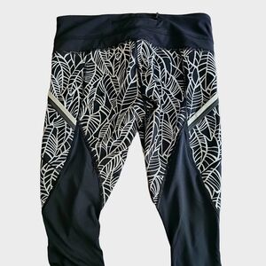 Lululemon leggings size 6